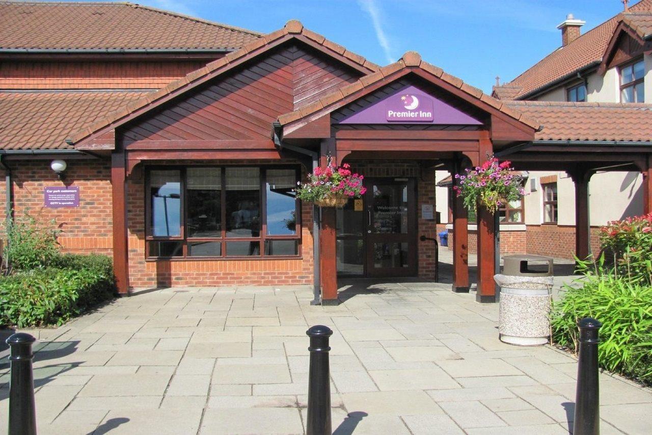 Premier Inn Newcastle - Gosforth/Cramlington Exteriör bild