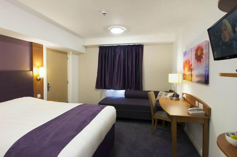 Premier Inn Newcastle - Gosforth/Cramlington Exteriör bild